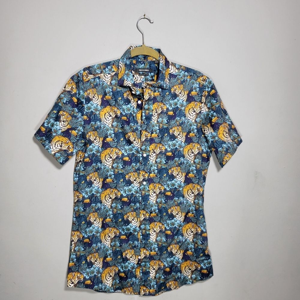INDOCHINO Size Medium Tailored Dress Shirt Tigers Print Short Sleeve Buttondown